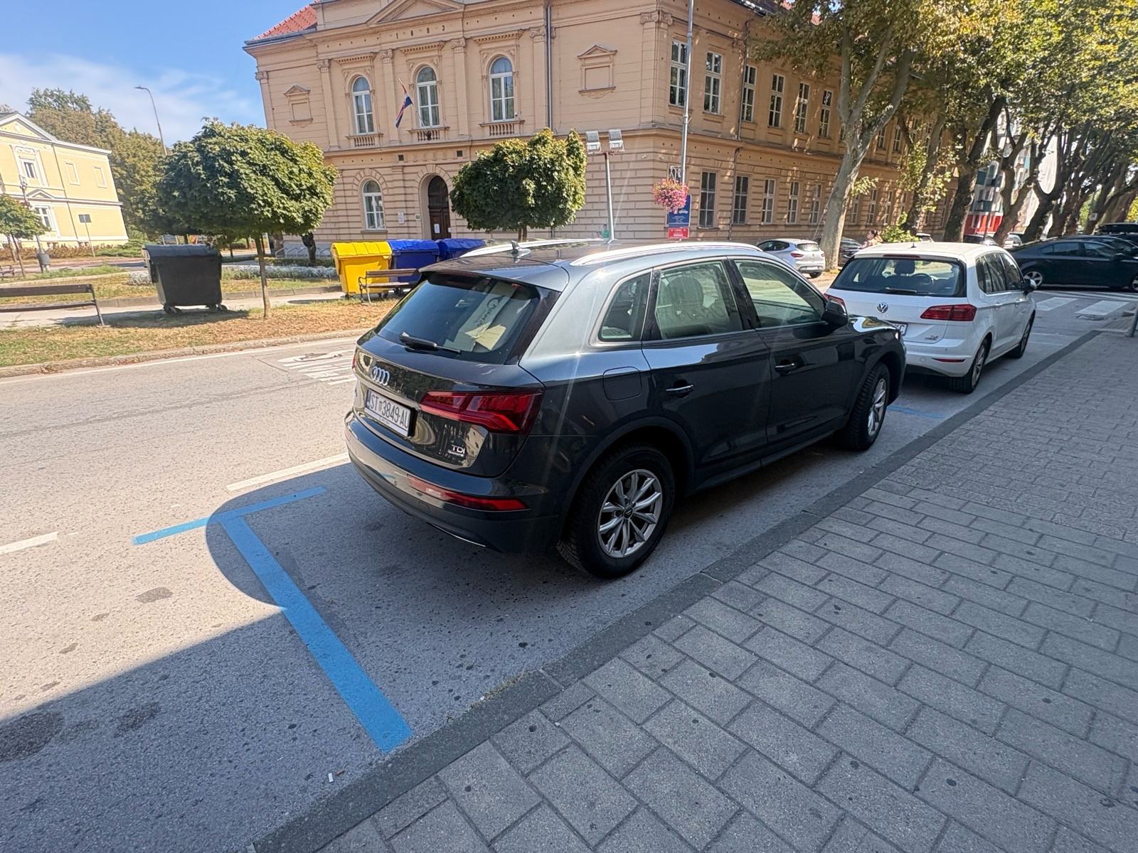 Audi Q5 2,0 TDI, fotografija 2