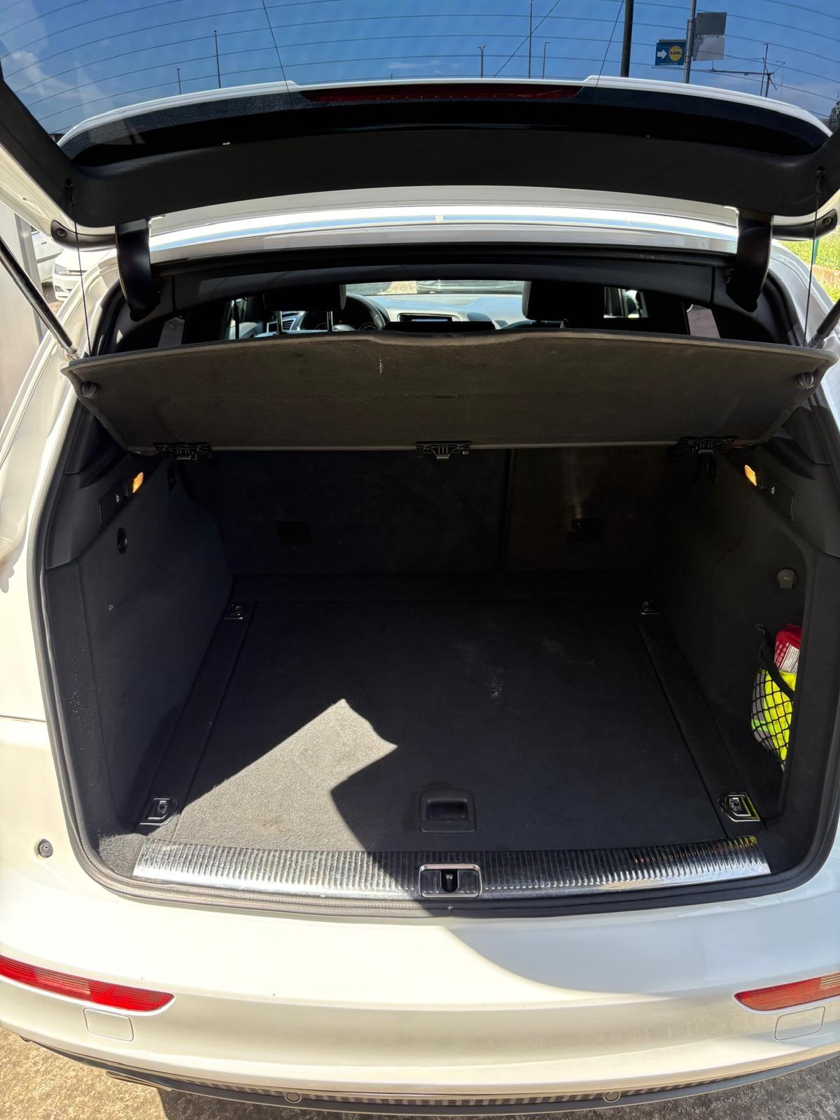 Audi Q5 2,0 TDI quattro S-tronic S line, fotografija 19