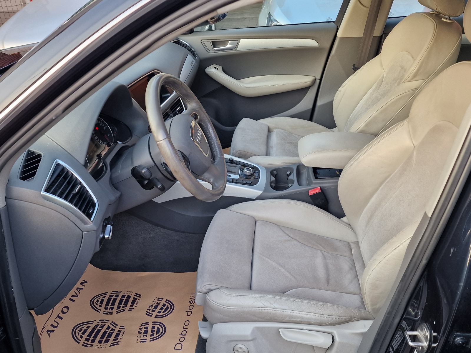 Audi Q5 2,0 TDI S-tronic, fotografija 9