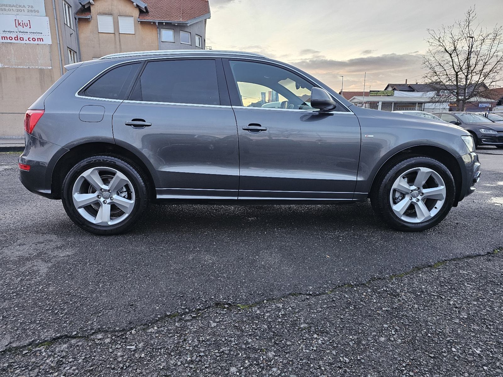 Audi Q5 2,0 TDI S-tronic ***TRI PUTA S-LINE***HR-VOZILO***TOP-STANJE**, fotografija 4
