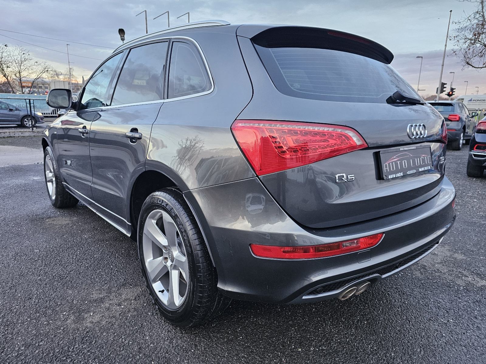 Audi Q5 2,0 TDI S-tronic ***TRI PUTA S-LINE***HR-VOZILO***TOP-STANJE**, fotografija 7