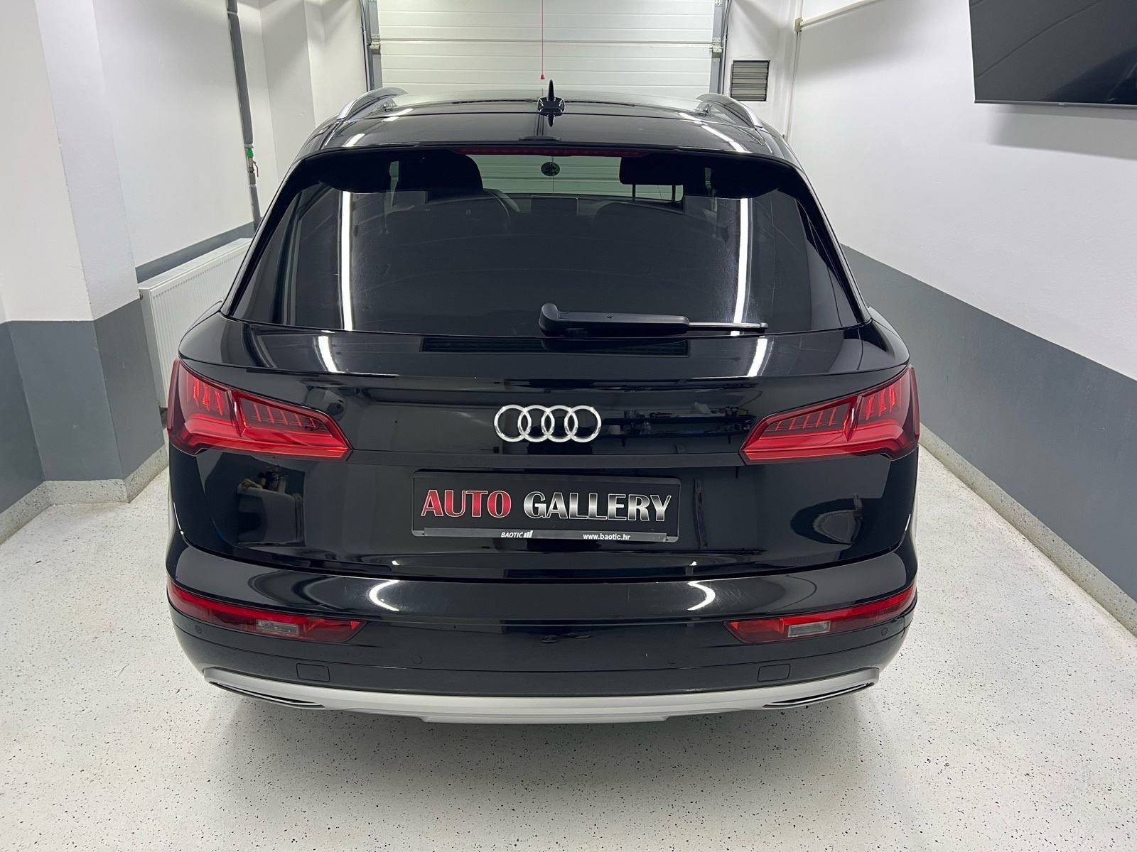 Audi Q5 2,0 TDI , VELIKA NAVIGACIJA , ALU , AMBIENT LIGHTING , 29.990e, fotografija 2