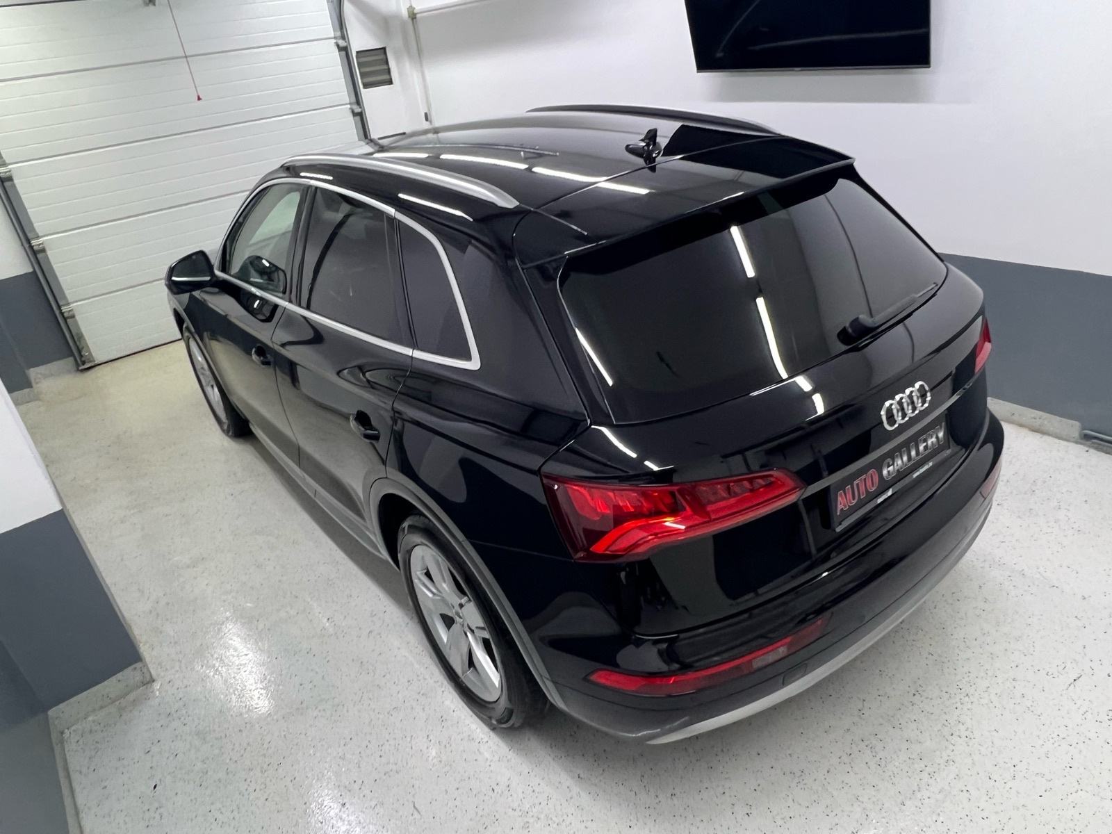 Audi Q5 2,0 TDI , VELIKA NAVIGACIJA , ALU , AMBIENT LIGHTING , 29.990e, fotografija 10