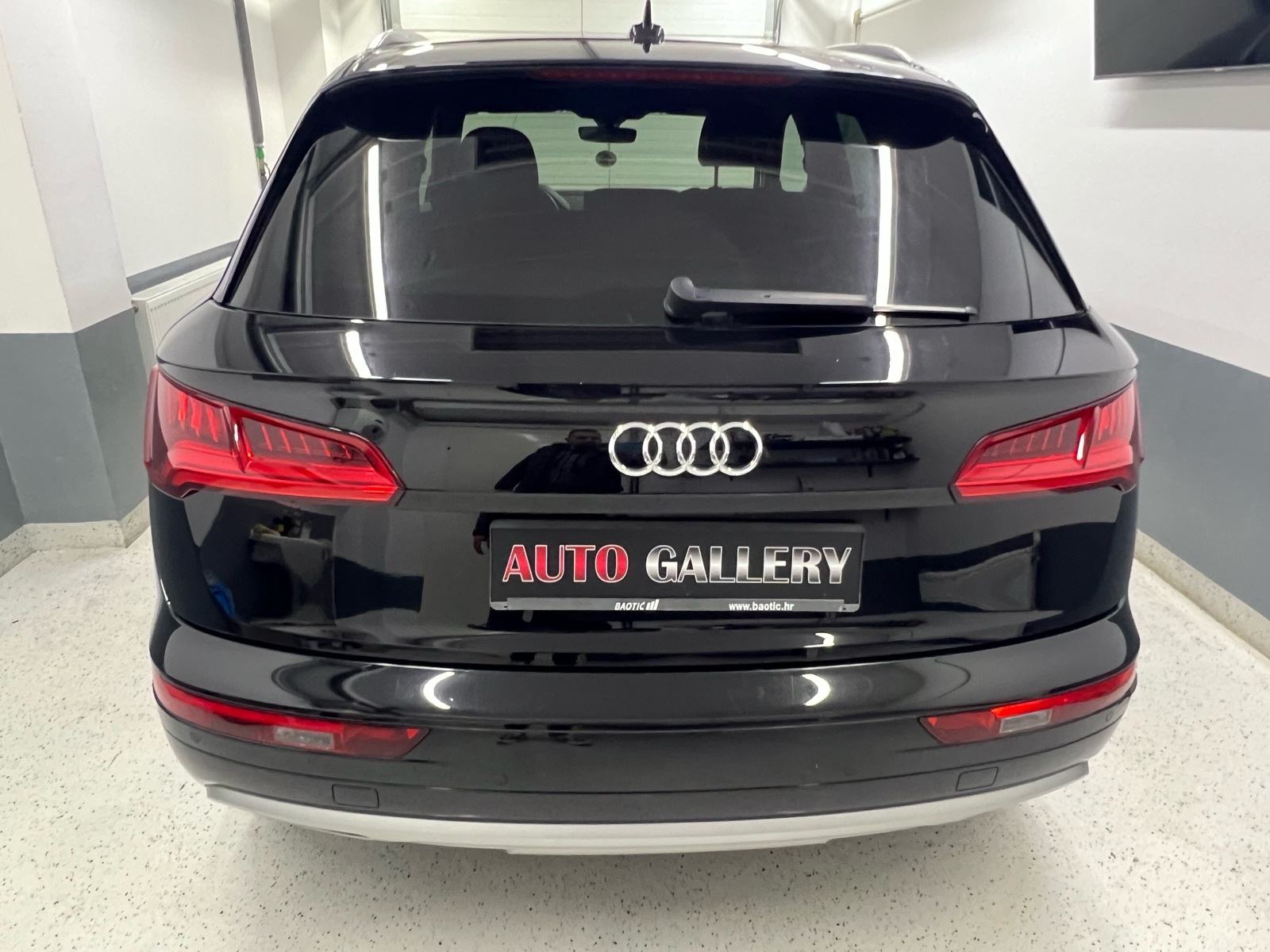 Audi Q5 2,0 TDI , VELIKA NAVIGACIJA , ALU , AMBIENT LIGHTING , 29.990e, fotografija 12