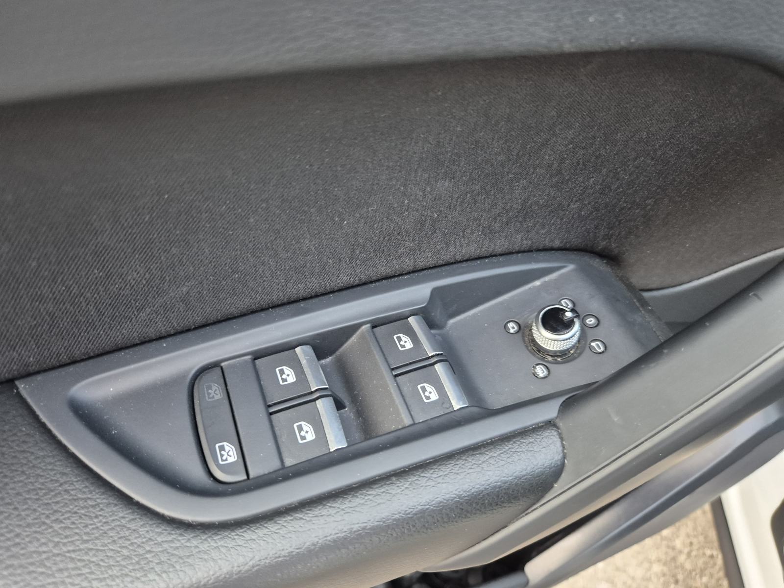 Audi Q5 35 TDI, AUTOMATIK, 2022., REDIZAJN, TOP STANJE, SERVISNA, REG., fotografija 15