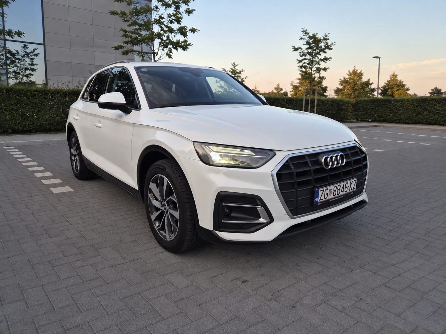 Audi Q5 35 TDI, AUTOMATIK, 2022., REDIZAJN, TOP STANJE, SERVISNA, REG., fotografija 7