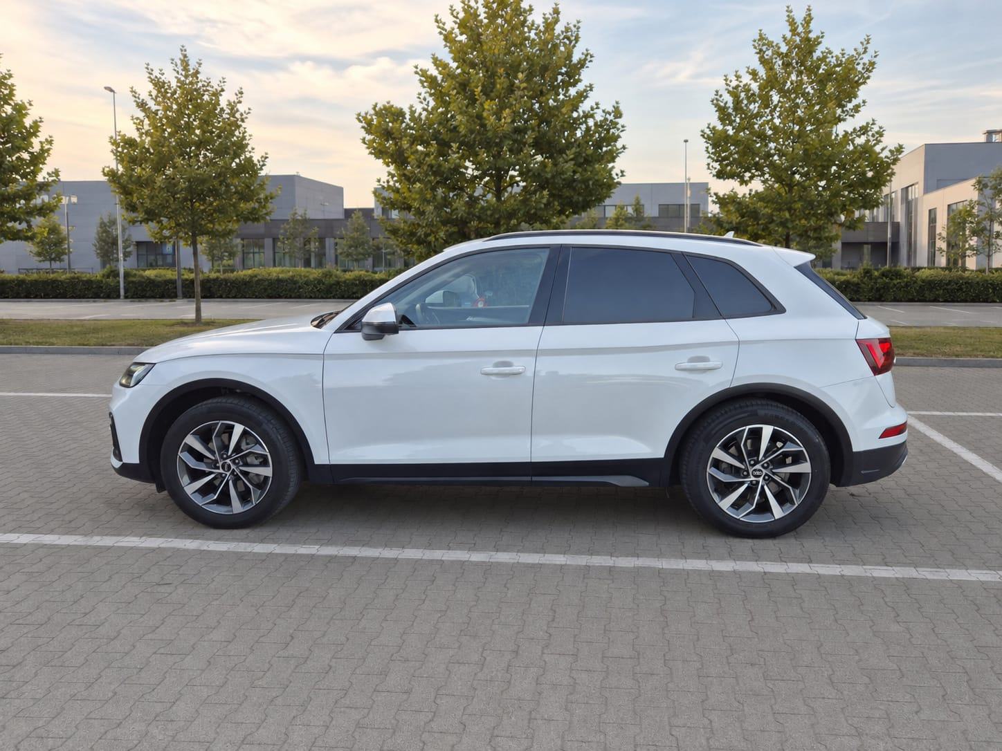 Audi Q5 35 TDI, AUTOMATIK, 2022., REDIZAJN, TOP STANJE, SERVISNA, REG., fotografija 2