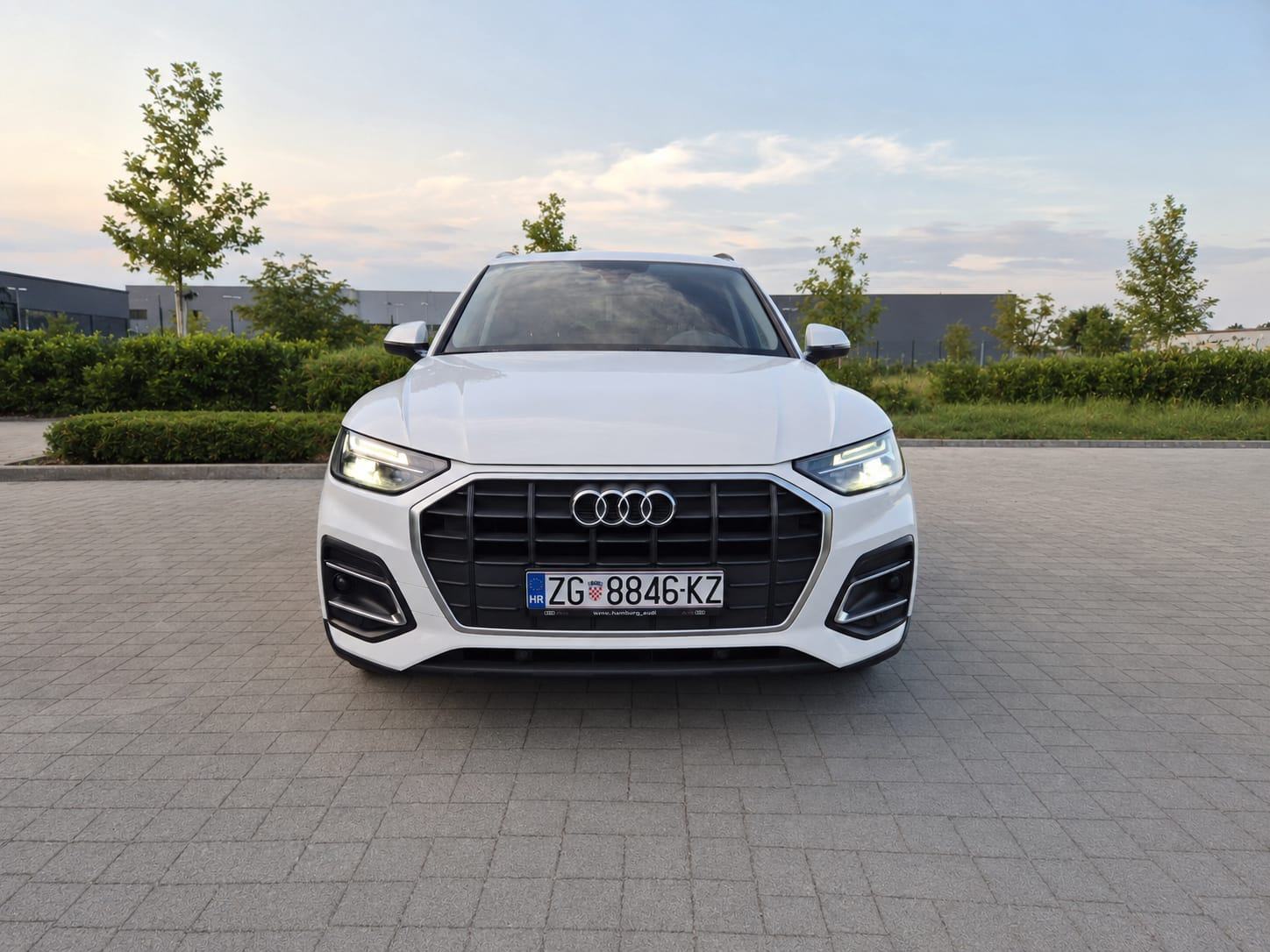 Audi Q5 35 TDI, AUTOMATIK, 2022., REDIZAJN, TOP STANJE, SERVISNA, REG., fotografija 8