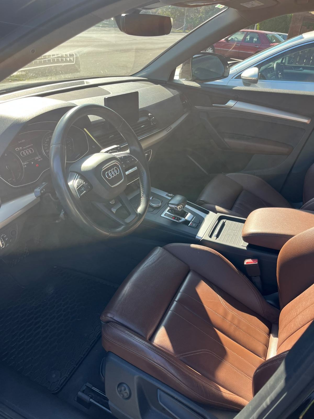 Audi Q5 35 TDI automatik, fotografija 4