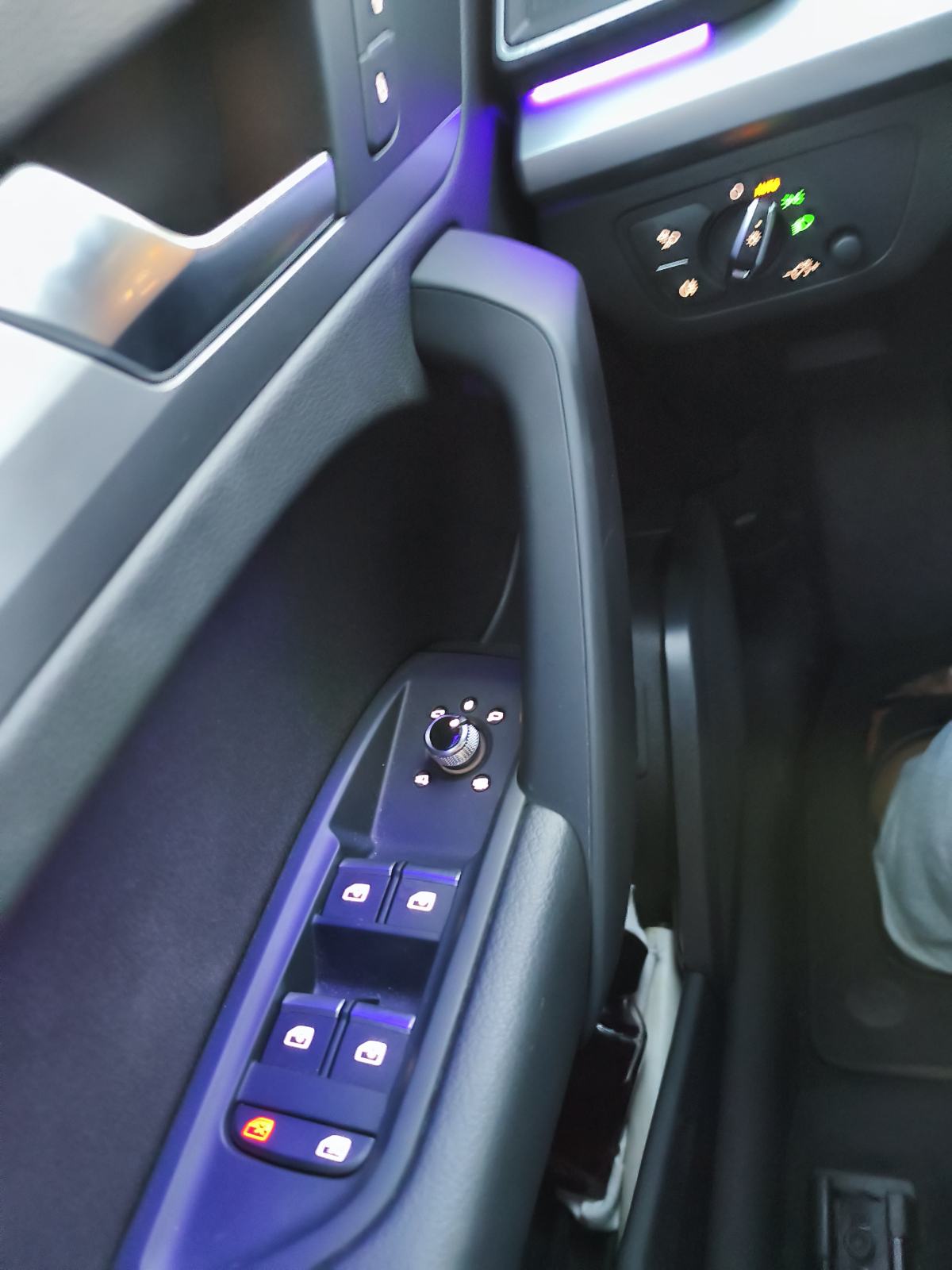 AUDI Q5 TDI Virtual Ambiental Cockpit, fotografija 6