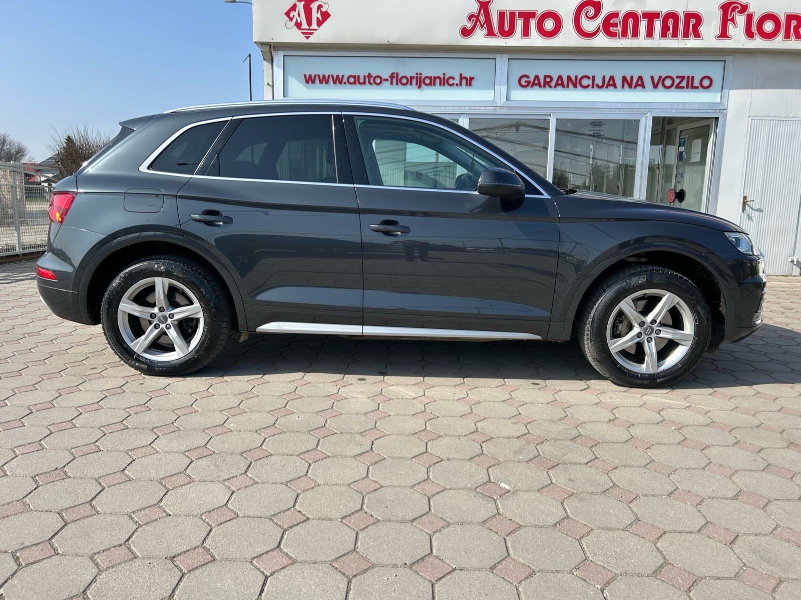 Audi Q5 40 TDI 2019.,S-tronik, 190 Ks, reg:25.10.2026.,PANORAMA,KAMERA, fotografija 4