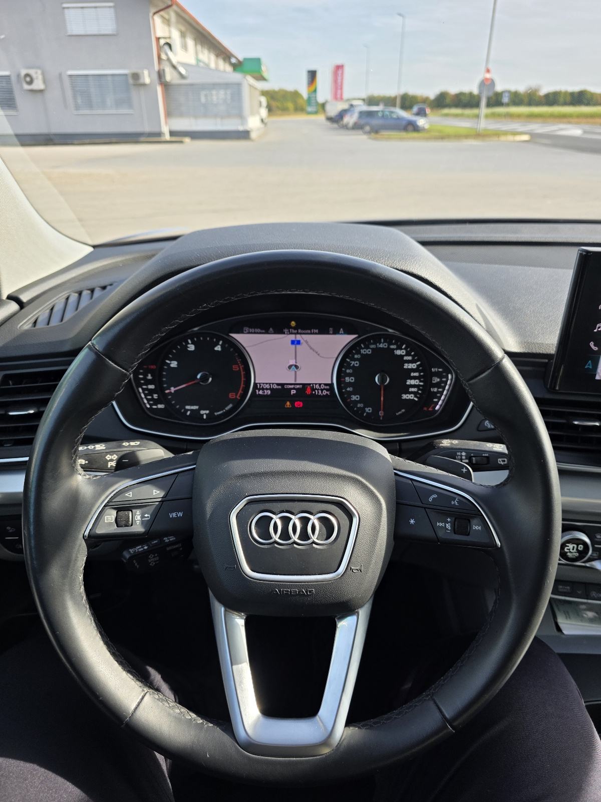 Audi Q5 40 TDI 2023g automatik QUATRO TOP STANJE, fotografija 12