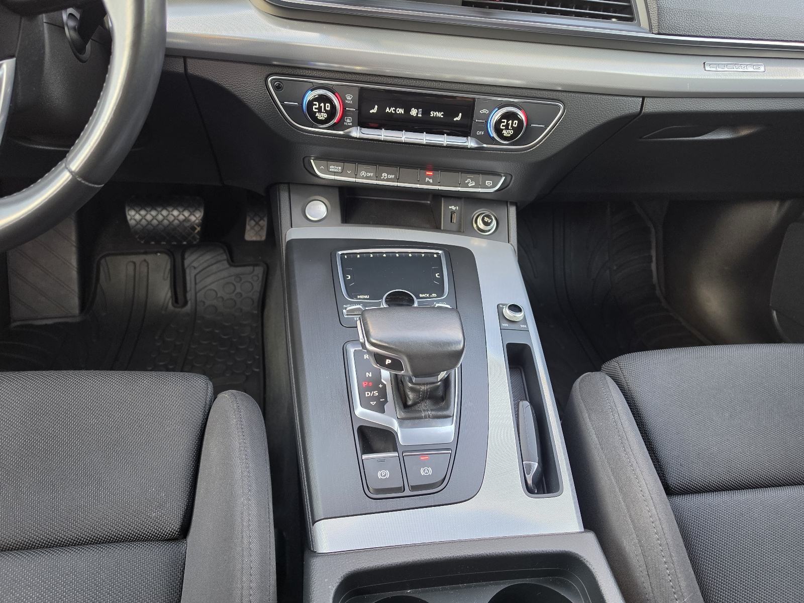 Audi Q5 40 TDI automatik, fotografija 13
