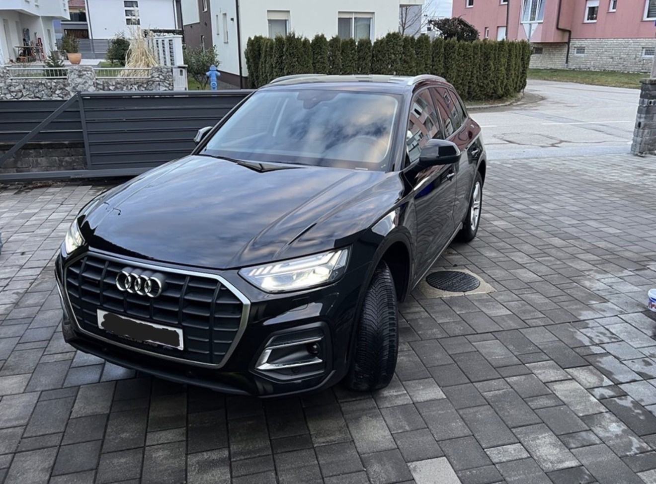 Audi Q5 40 Advance TDI automatik, fotografija 4
