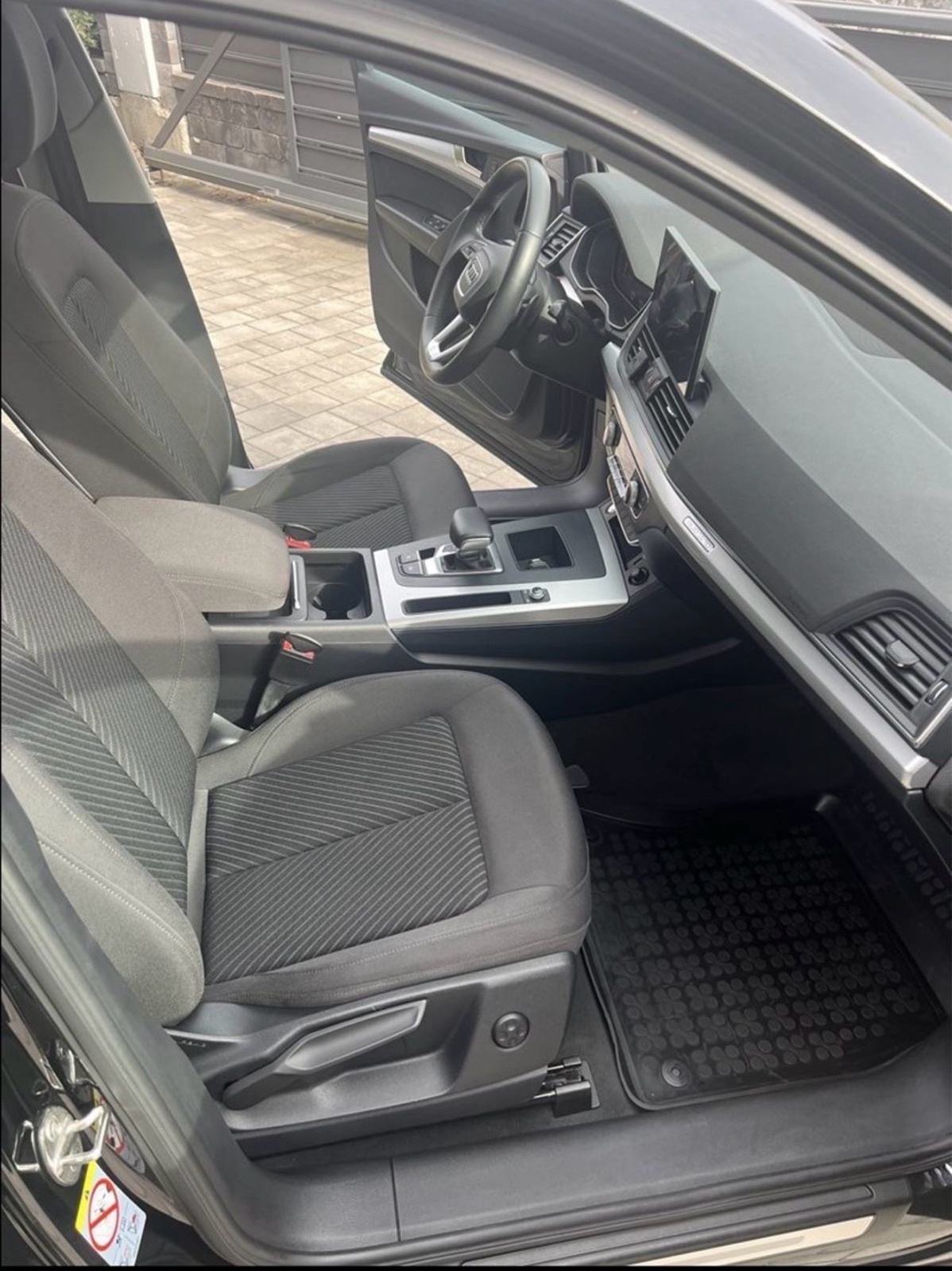 Audi Q5 40 Advance TDI automatik, fotografija 8