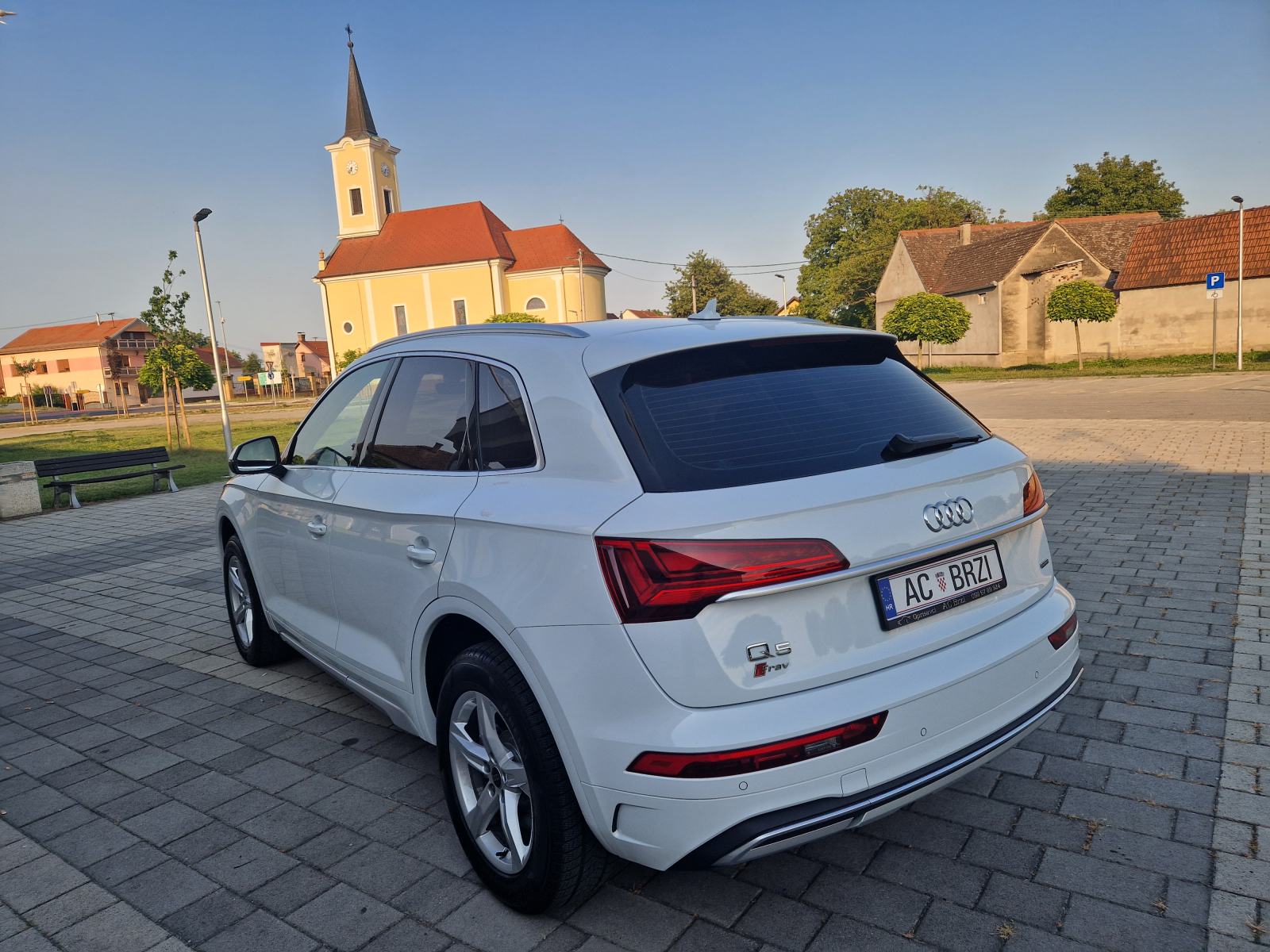 Audi Q5 40 TDI QUATTRO,automatik,Virtual,LED,kamera,LEASING,Zamjena, fotografija 4