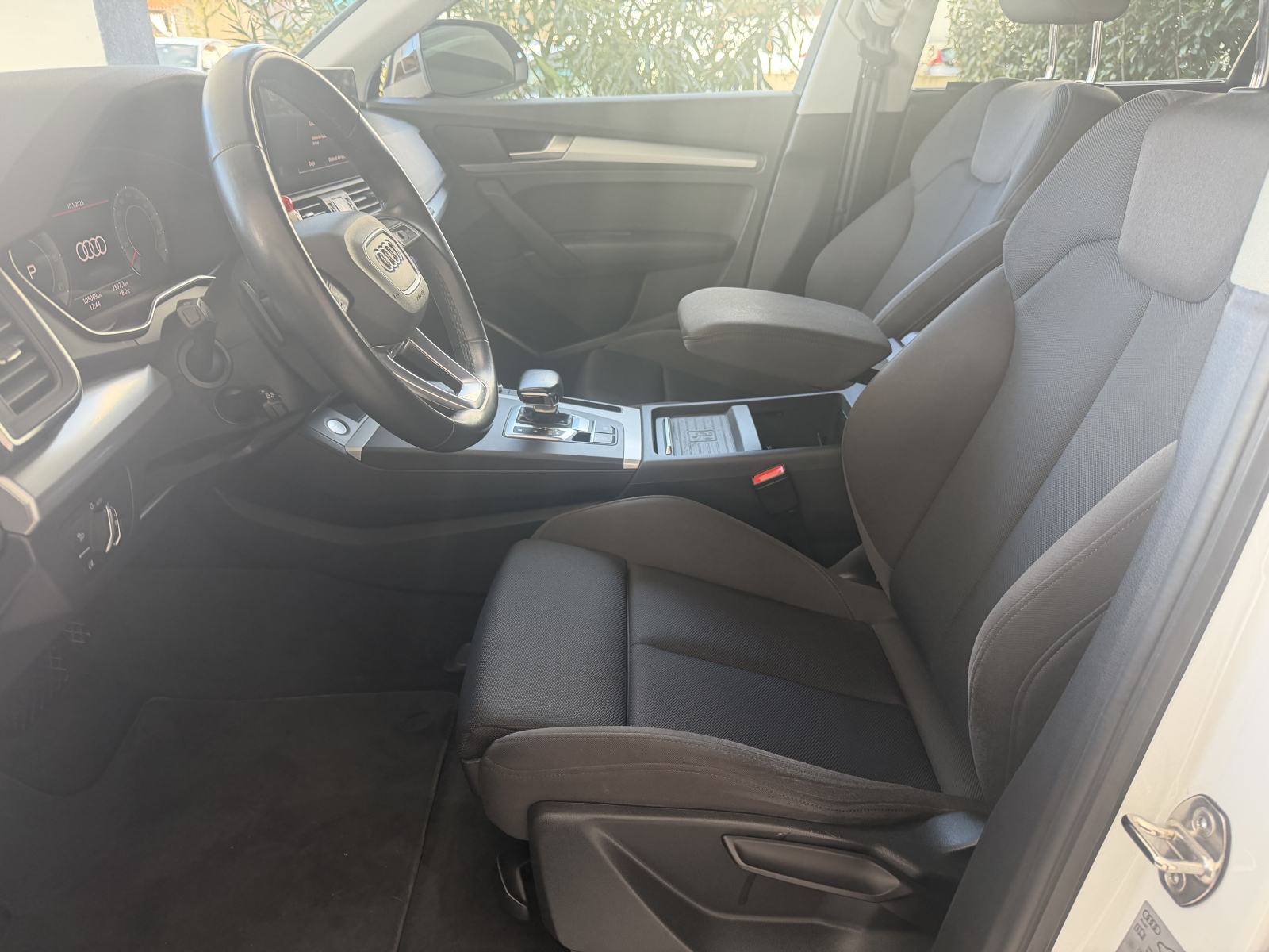 Audi Q5 40 TDI Quattro S-Line Edition one - registriran do 2/2027, fotografija 18