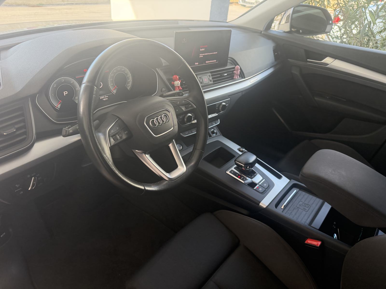 Audi Q5 40 TDI Quattro S-Line Edition one - registriran do 2/2027, fotografija 16