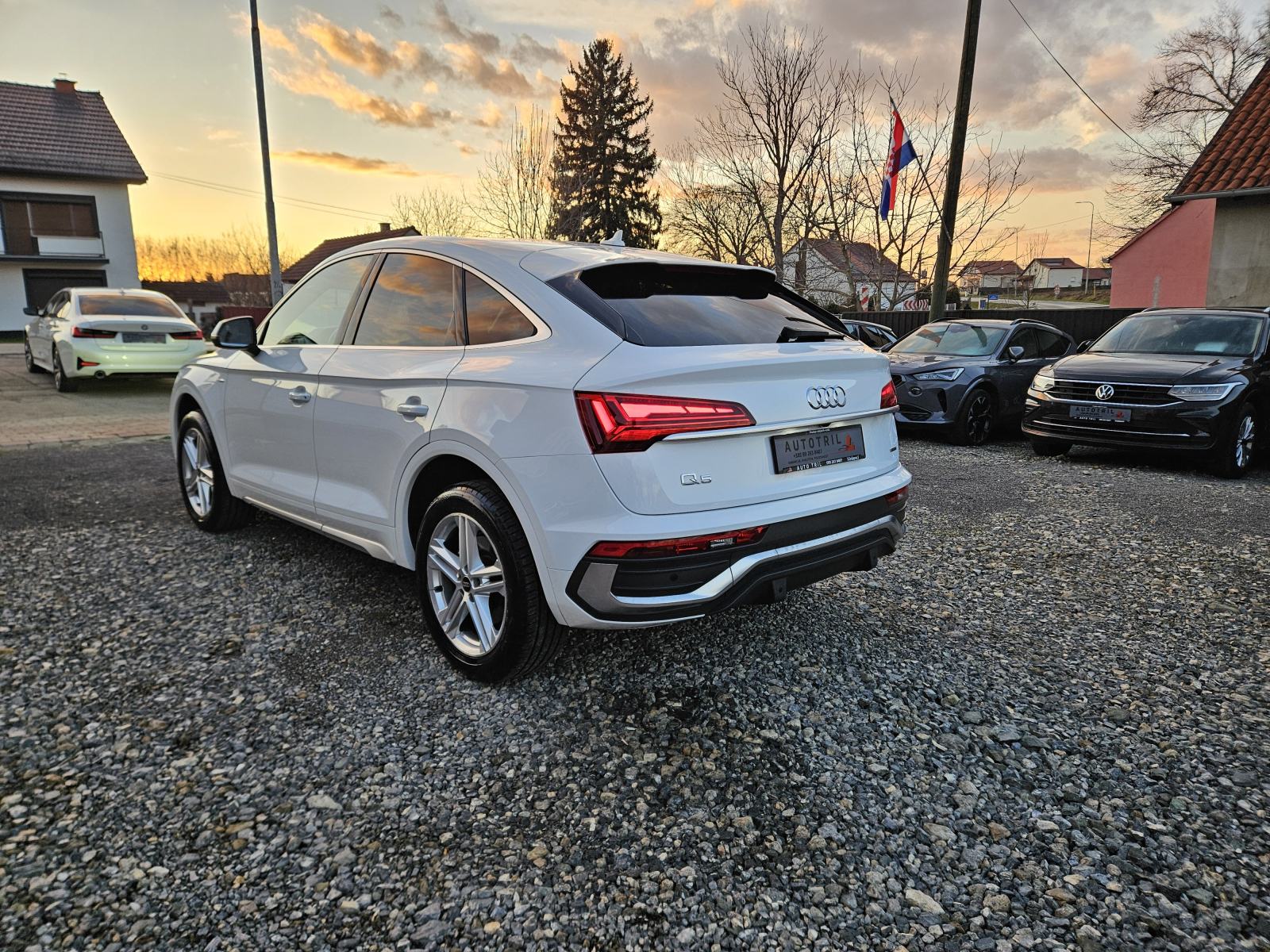 Audi Q5 40TDI SPORTBACK QUATTRO S LINE,REZERVIRANO, fotografija 9