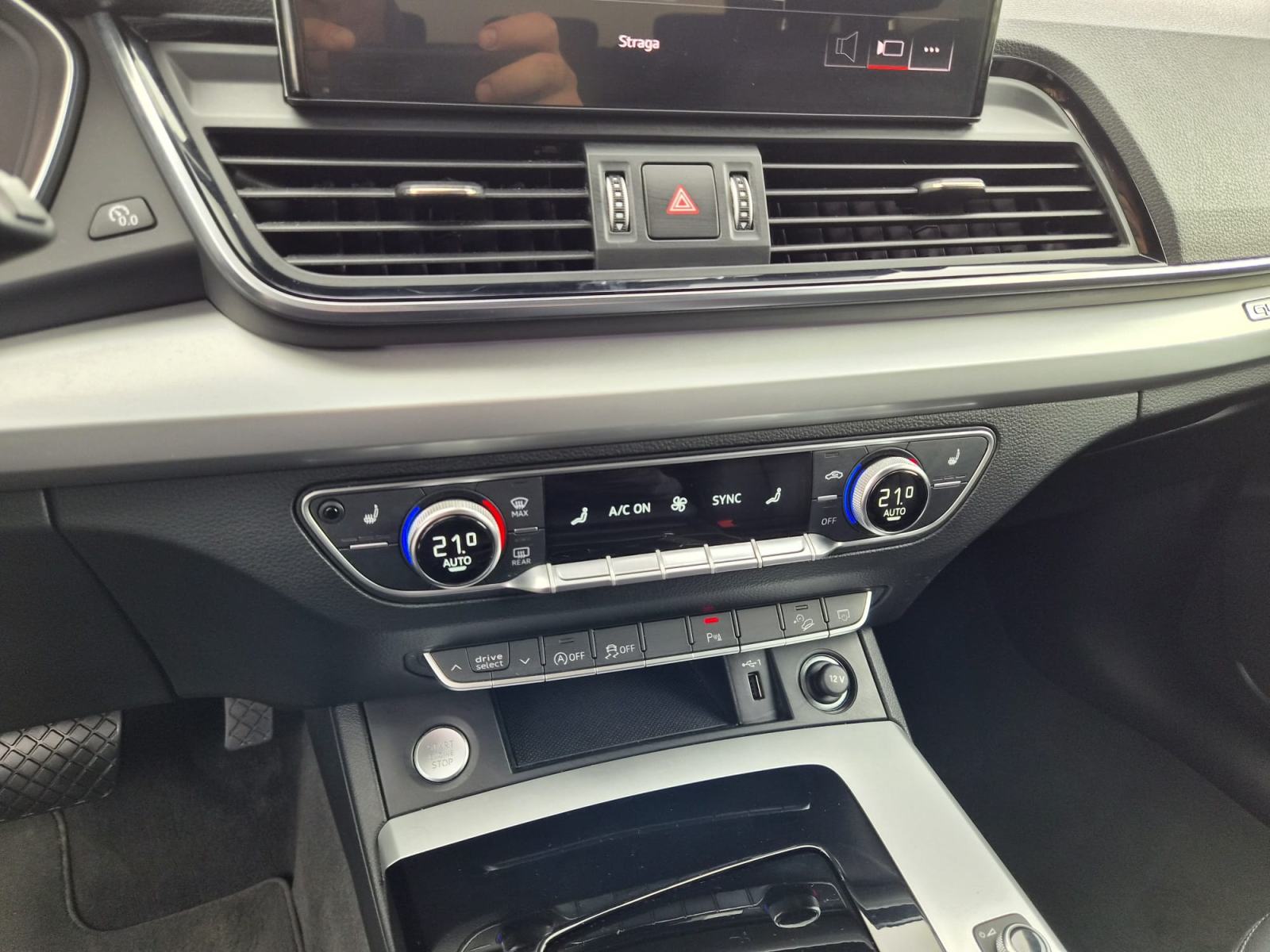 Audi Q5 40 TDI, SPORTBACK, QUATTRO, 2021., TOP STANJE, SERVISNA, REG., fotografija 17
