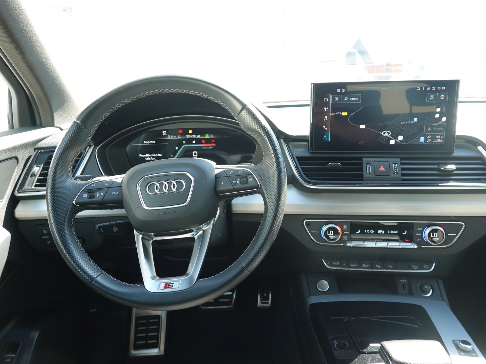 Audi Q5 40TDI S line Stronic Quattro+MATRIX+KEYLESS+KLJUKA, fotografija 7