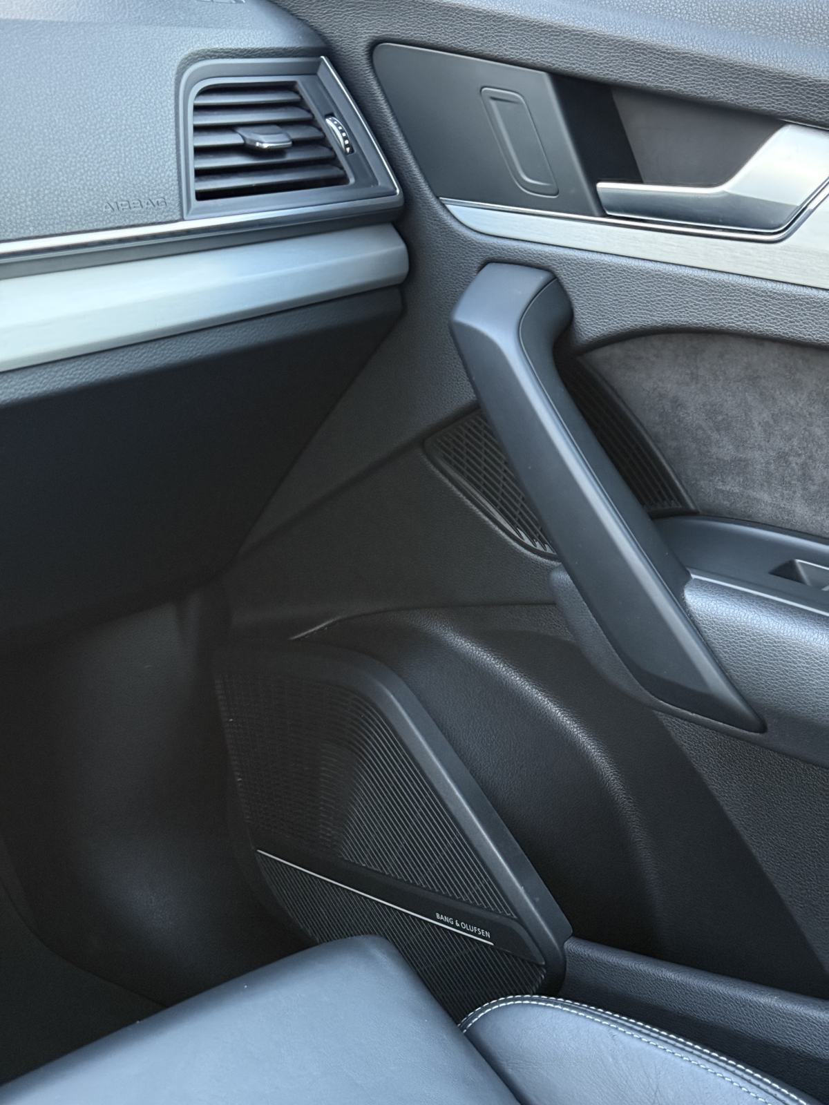 Audi Q5 40TDI QUATTRO ~3x S LINE, PANO,VIRTUAL, MATRIX, B&O, ALU 20., fotografija 13