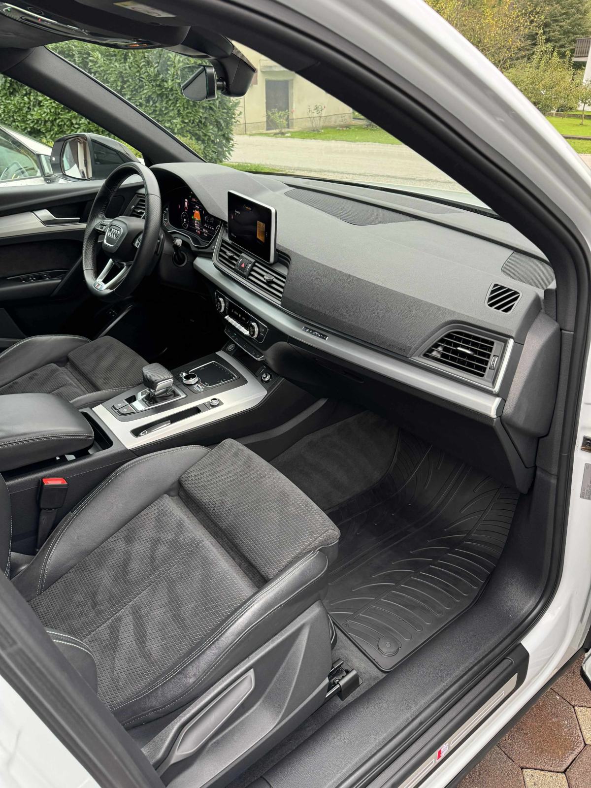 Audi Q5 50 TFSI E *300KS*, fotografija 5