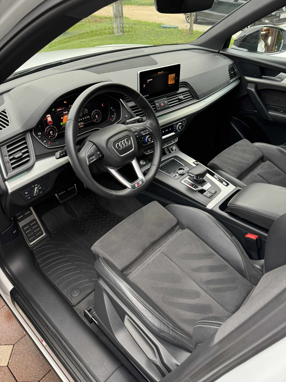 Audi Q5 50 TFSI E *300KS*, fotografija 6