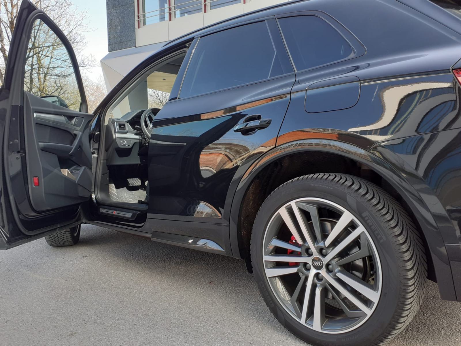 Audi Q5 50 TFSI e S-Line BLACK EDITION 299KS VIRTUAL KAM ACC MMI 1.VL, fotografija 6