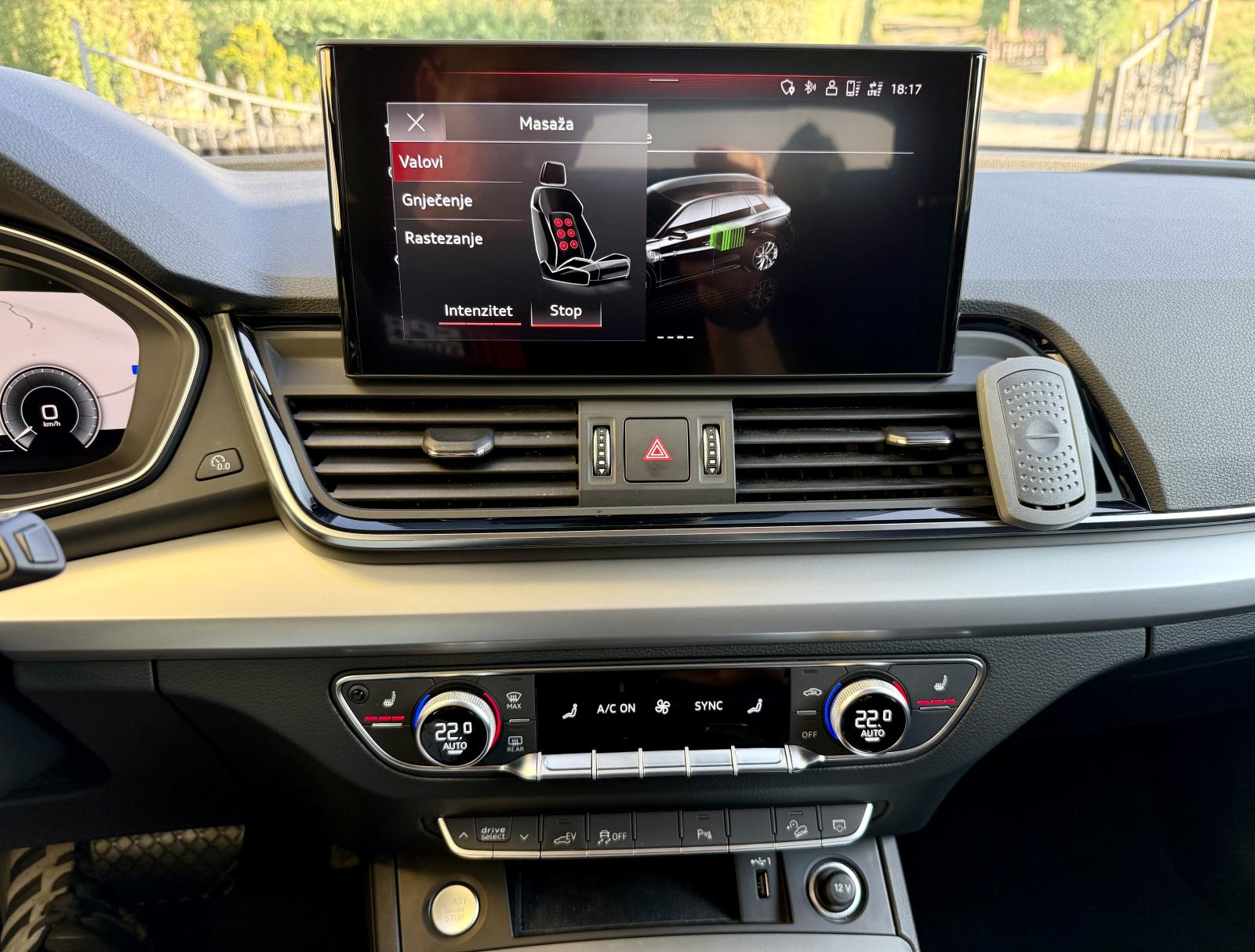 Audi Q5 50 TFSI-e, Quattro ,S-Line, 299 KS,Head-up,TOP STANJE,Servisna, fotografija 13