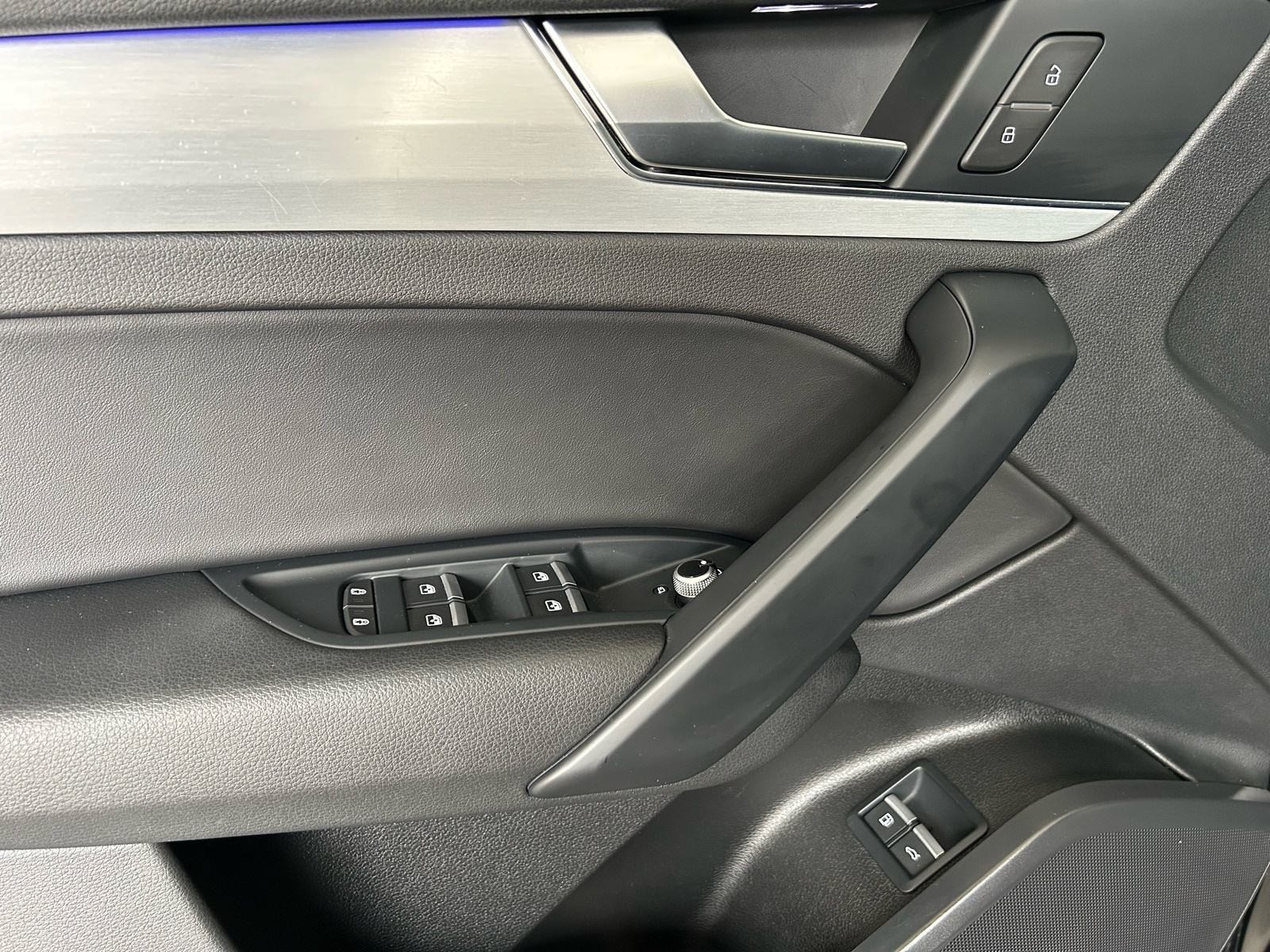 Audi Q5 55 TFSI-e•Aut.quattro•S line•Hybrid•Leasing•, fotografija 19
