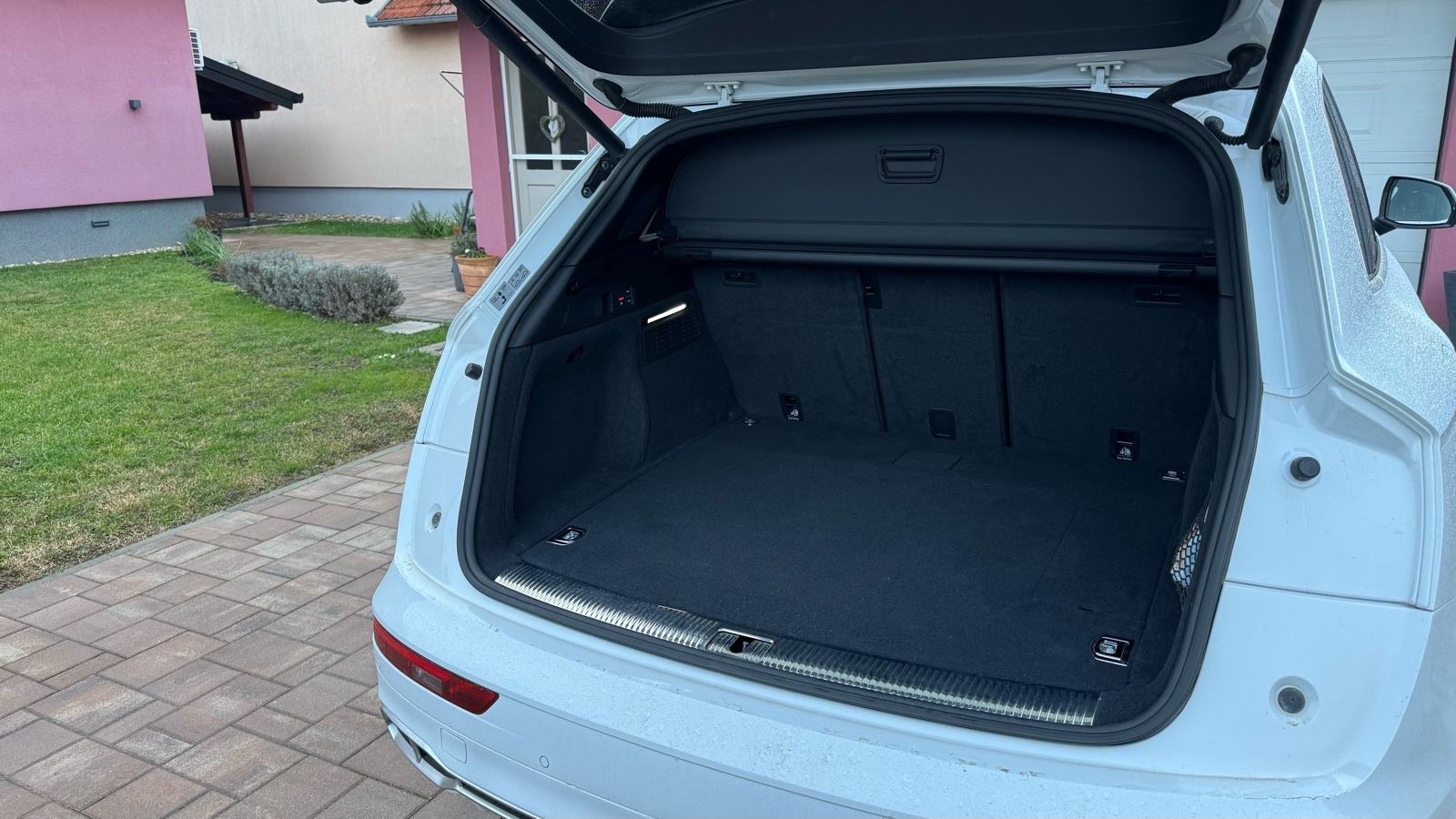 Audi Q5 55 TFSIe Quattro S-line, fotografija 11