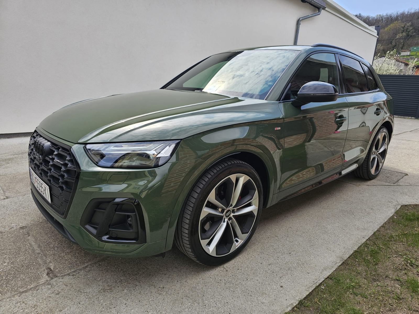 Audi Q5 S line Edition One Black | 70tkm | OLED | PPF | REG 1g, fotografija 1