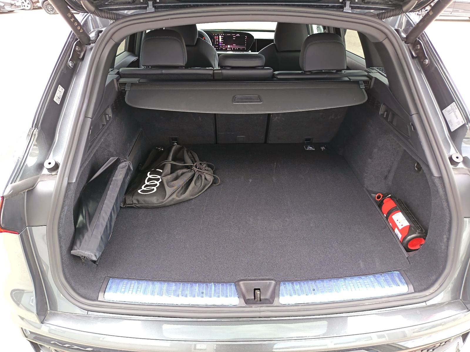 Audi Q5 PHEV S-LINE QUATTRO A/T, tvorničko jamstvo, dostupan 15.10.26!, fotografija 13