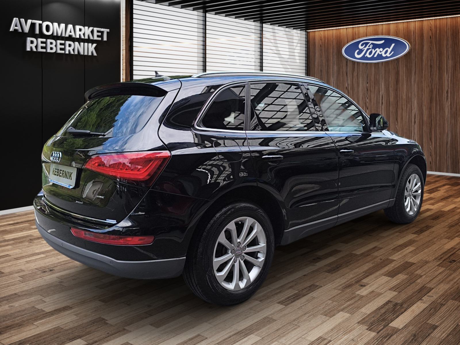 Audi Q5 quattro 2.0 TDI Business Plus- SAMO 175 TKM, fotografija 4