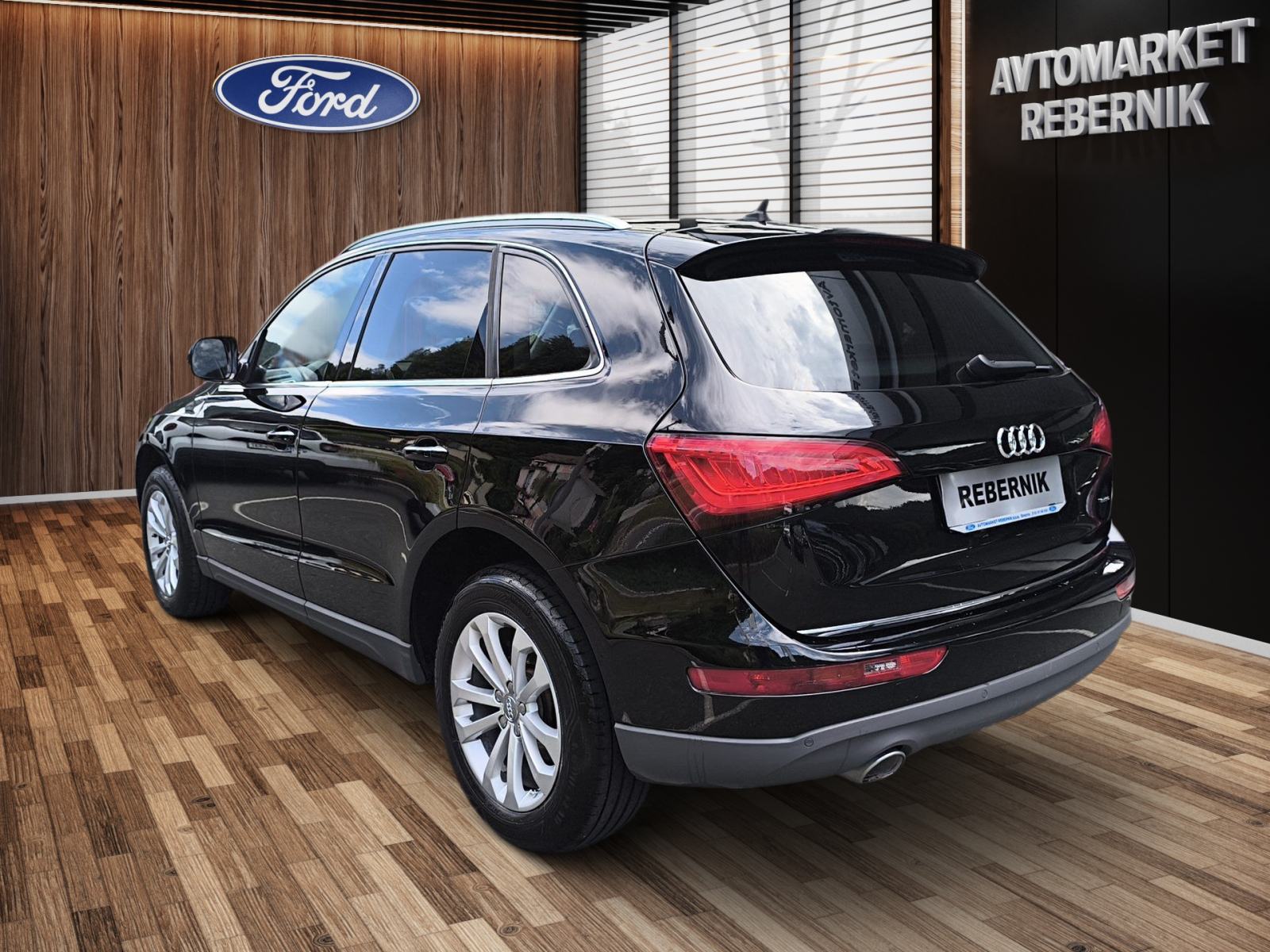 Audi Q5 quattro 2.0 TDI Business Plus- SAMO 175 TKM, fotografija 5