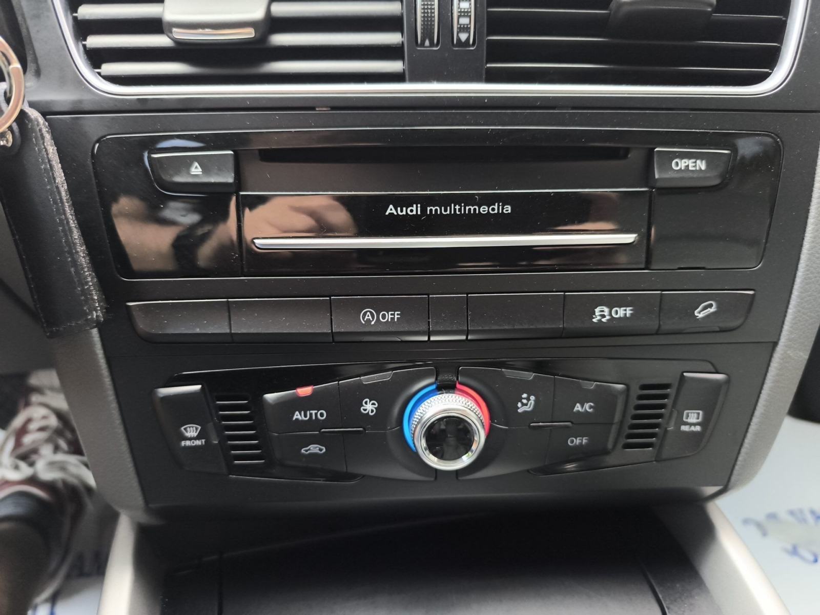 Audi Q5 quattro 2.0 TDI Business Plus- SAMO 175 TKM, fotografija 15
