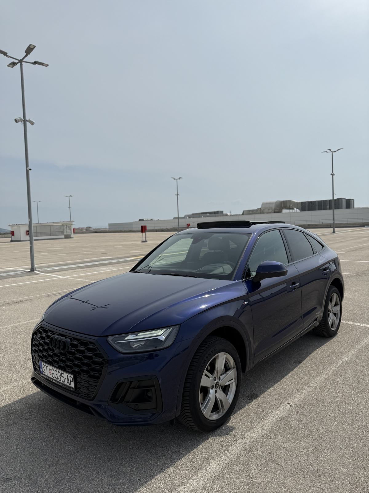 Audi Q5 Sportback, S-line,HDU,Pano, quattro, 40 TDI automatik, fotografija 2