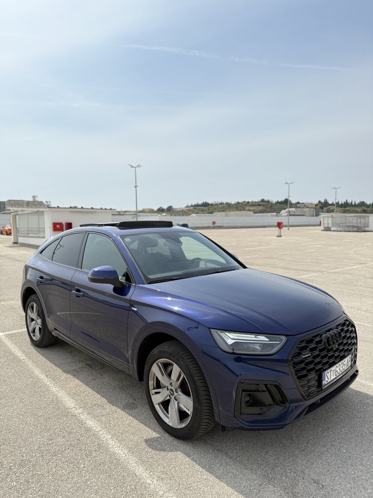 Audi Q5 Sportback, S-line,HDU,Pano, quattro, 40 TDI automatik, fotografija 3