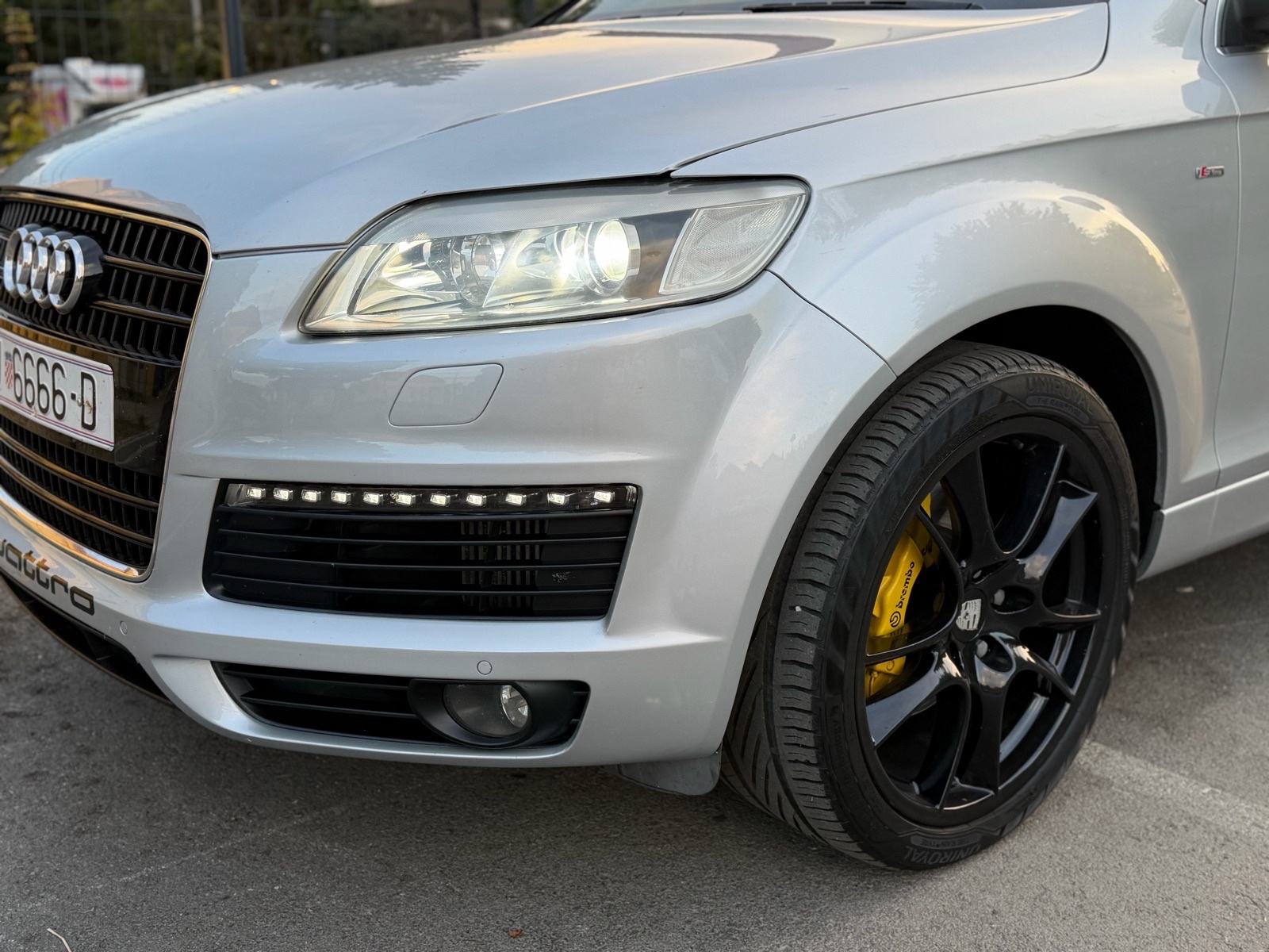 AUDI Q7 3,0 TDI S-LINE QUATTRO ODLICNO STANJE, fotografija 9