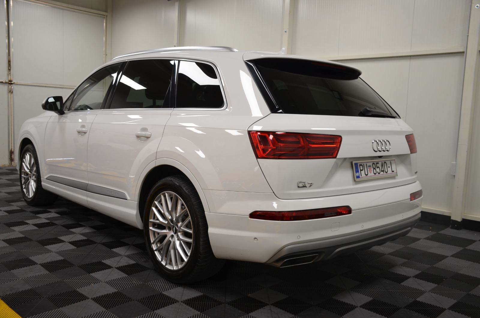 Audi Q7 3,0 TDI, fotografija 4
