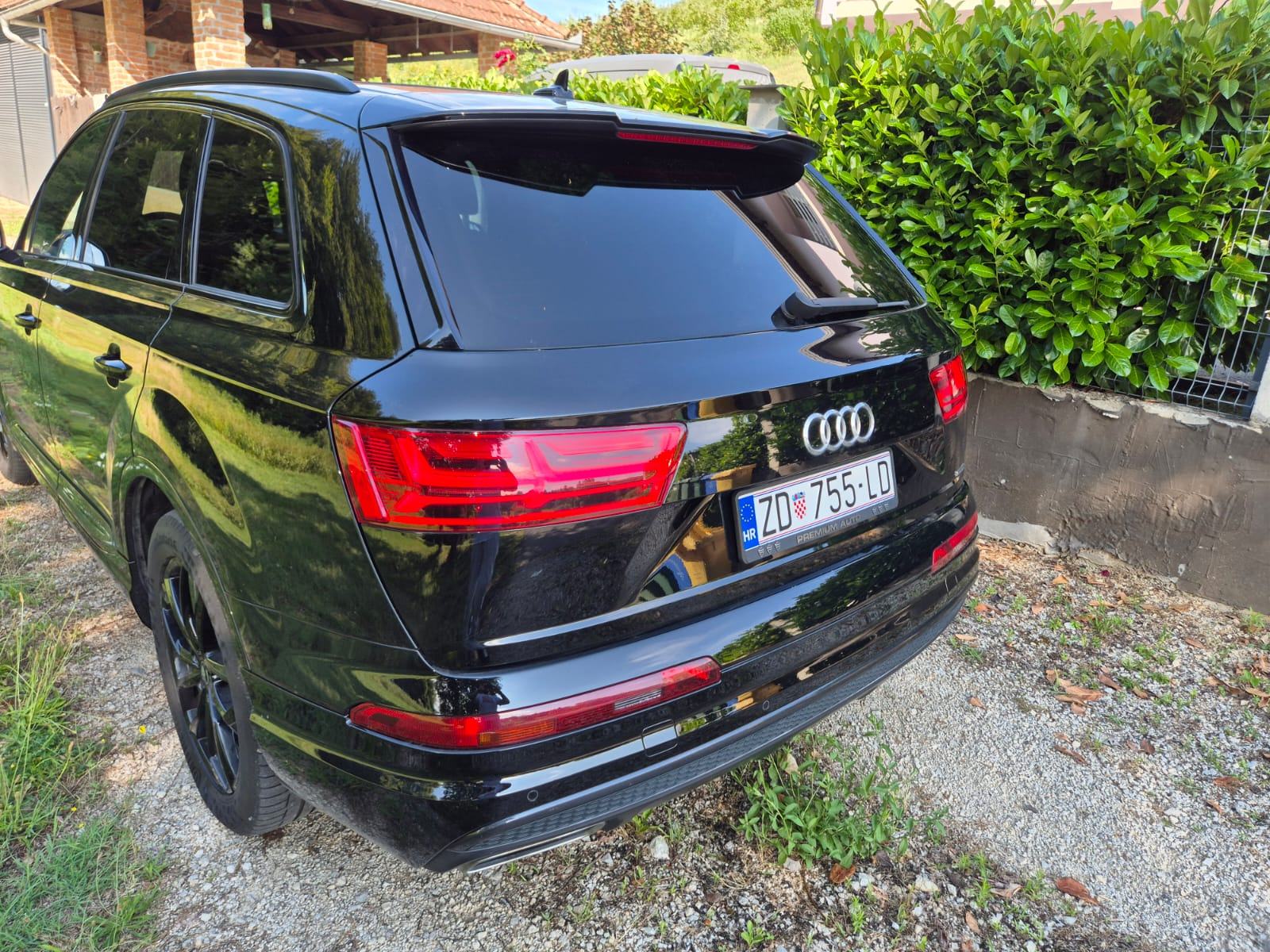 Audi Q7 3,0 TDI Tiptronic S-Line Shadow paket Zračni ovjes, fotografija 12