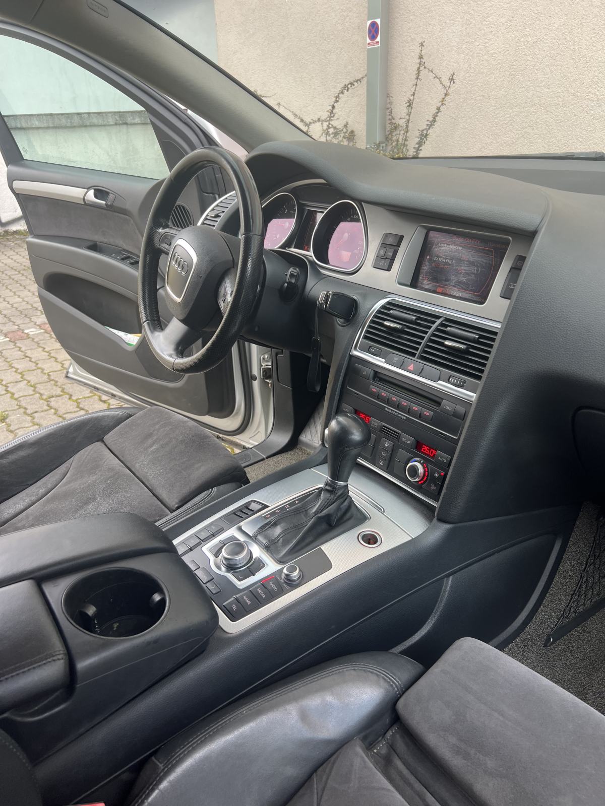 Audi Q7 3,0 V6 TDI automatik, fotografija 19