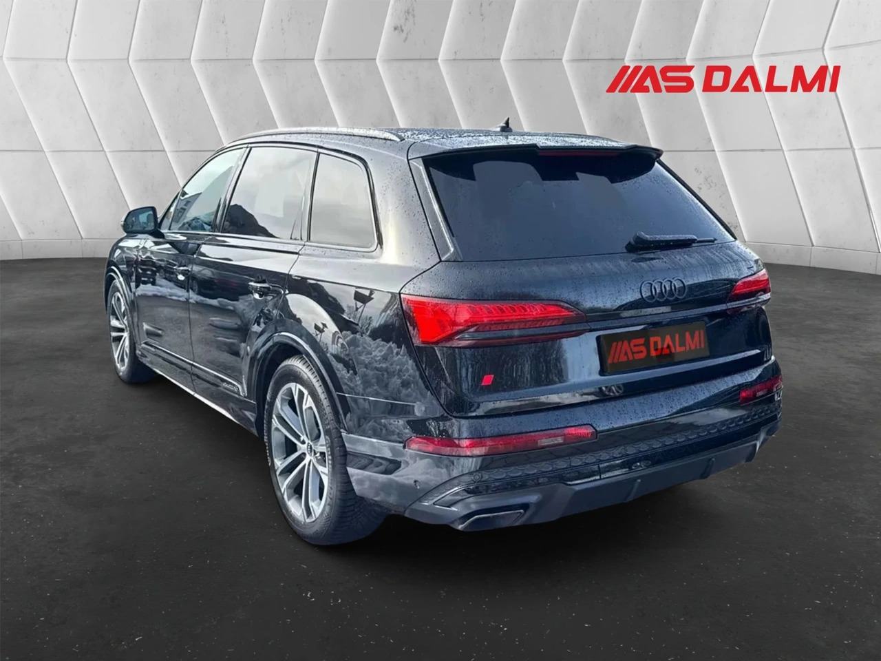 Audi Q7 50 TDI Quattro 3xS-Line+Black MATRIX PANO LUFT 7-Sjedišta, fotografija 2
