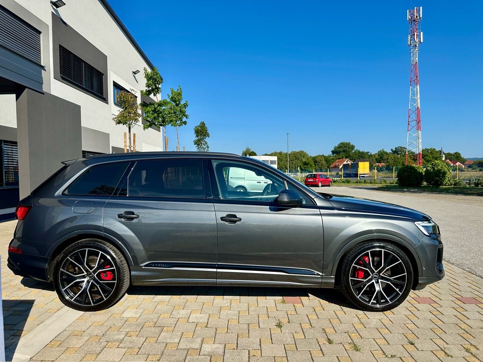 AUDI Q7 50 TDI quattro** S LINE** PANORAMA** MATRIX** HEAD-UP** 2025**, fotografija 6