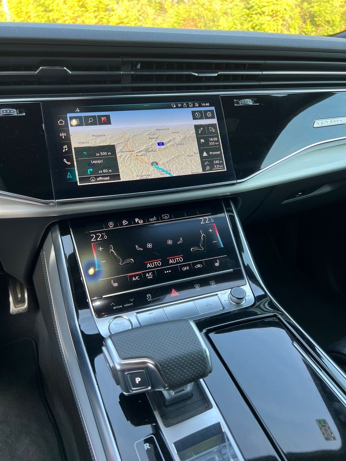 Audi Q8 5,0 TDI Sline • Shadow line, fotografija 7