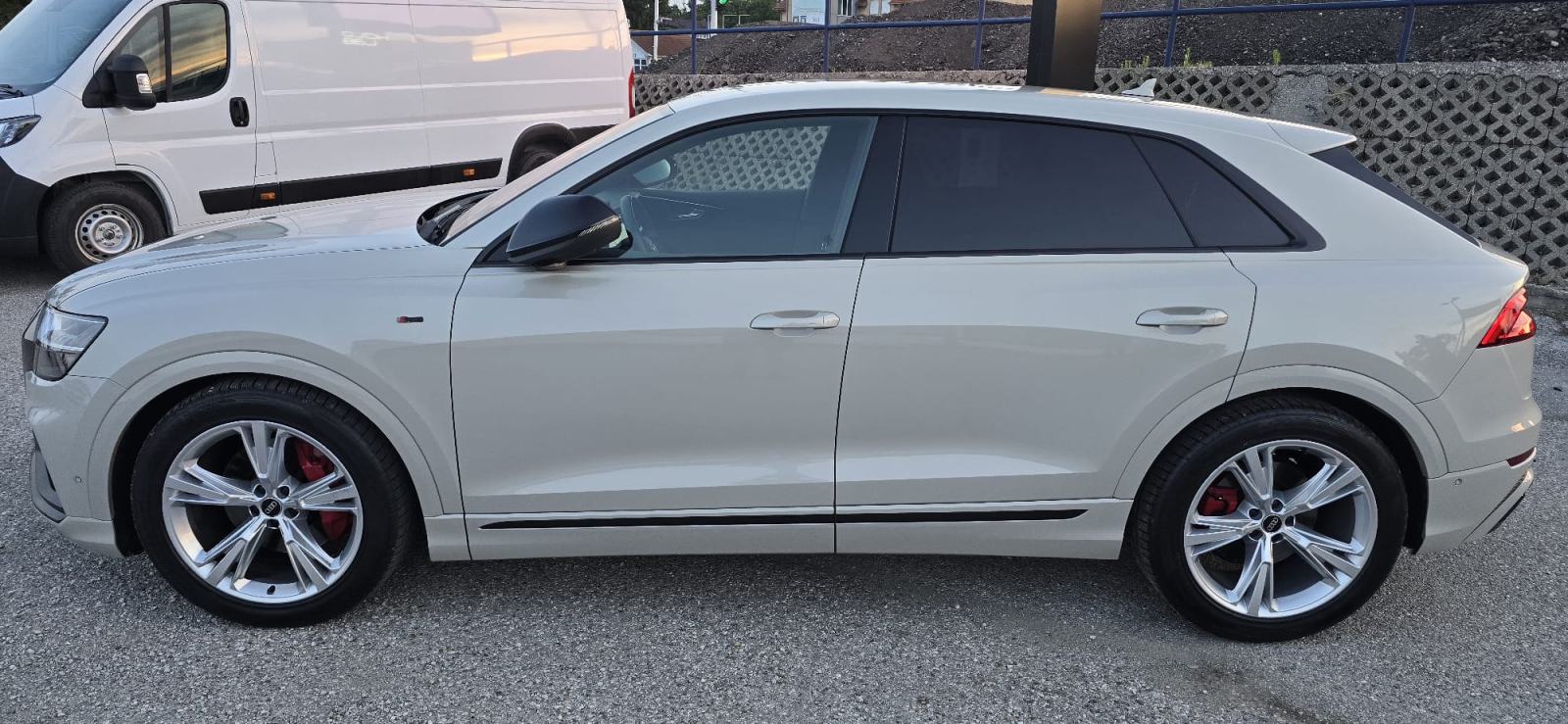 Audi Q8 S-Line Sport Plus 50 TDI, fotografija 7