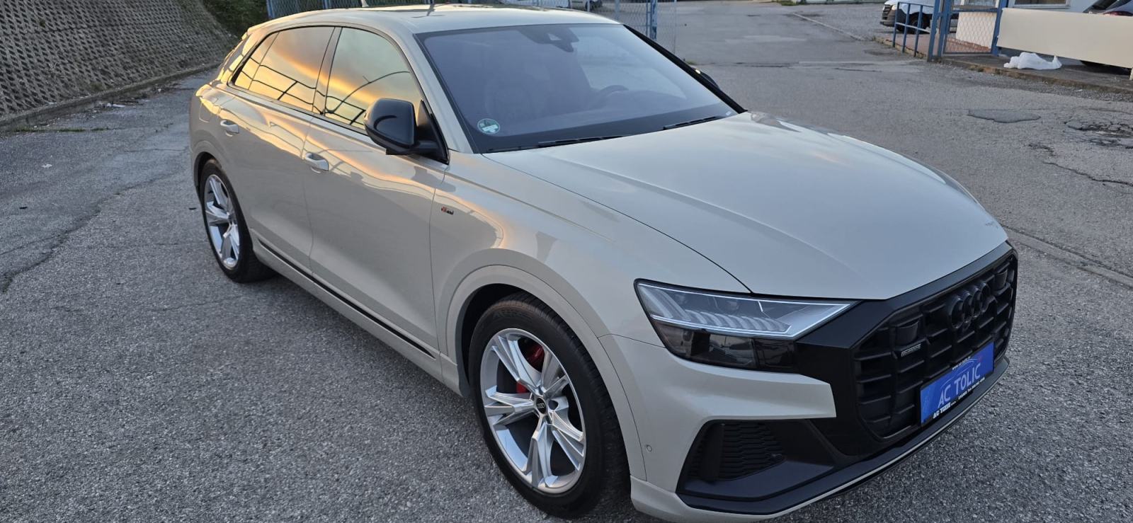 Audi Q8 S-Line Sport Plus 50 TDI, fotografija 2