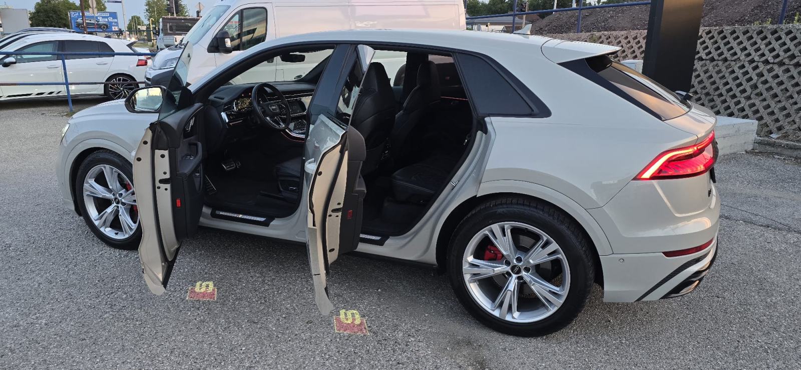 Audi Q8 S-Line Sport Plus 50 TDI, fotografija 12