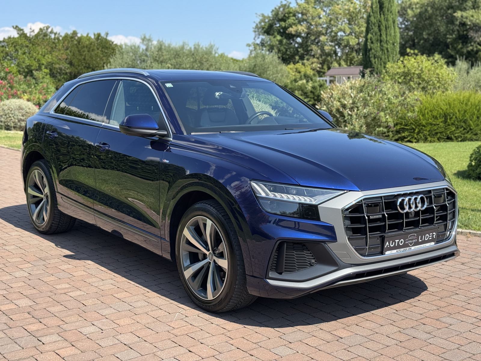 Audi Q8 50 TDI S line HeadUp/SoftC/360/ZrOvj/BlindSpot/Matrix/ACC, fotografija 2